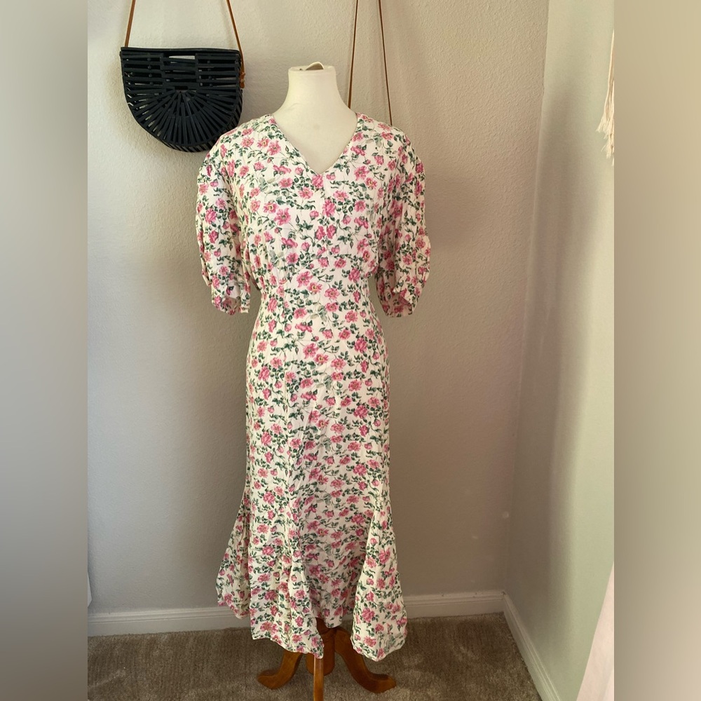 Silhouettes Floral V Neck Tie Dress, Shorts Sleeve Dress, Size 16W